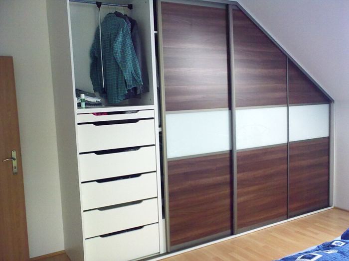 Vestavěné skříně — realizace 31